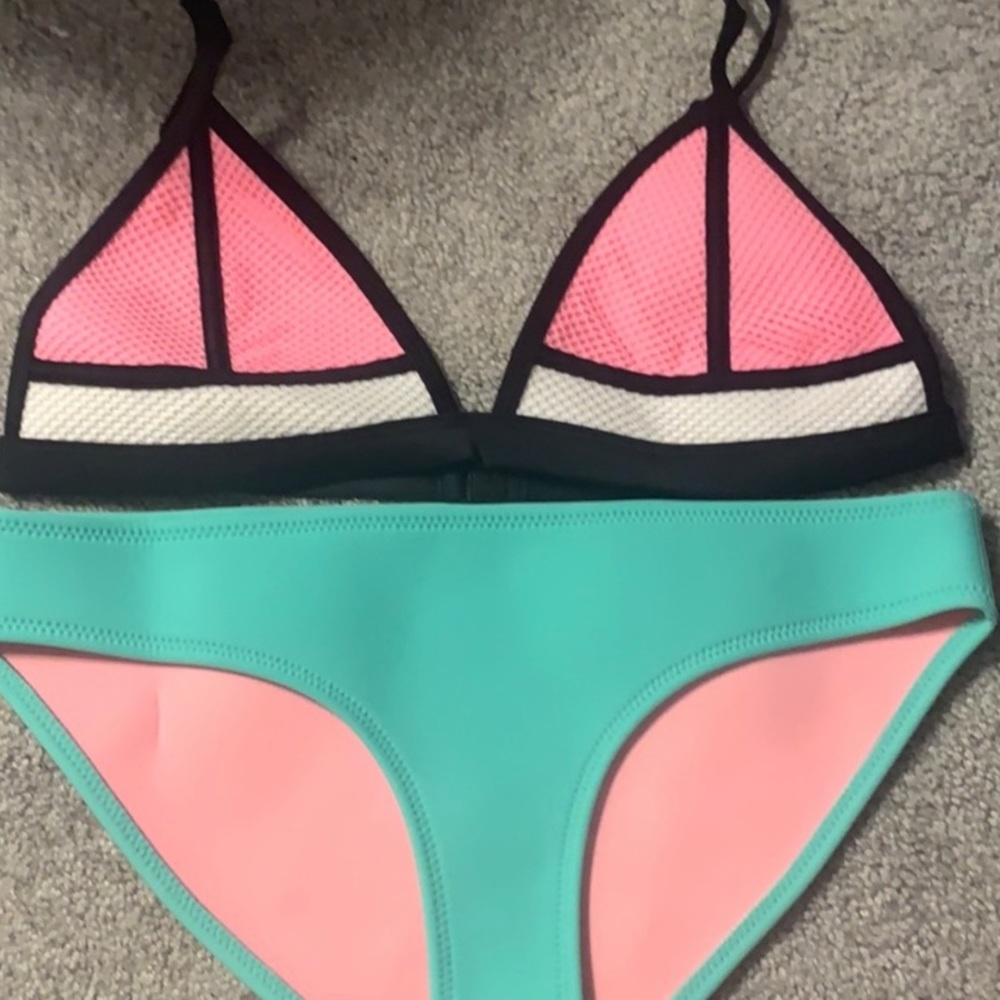 triangl bikini